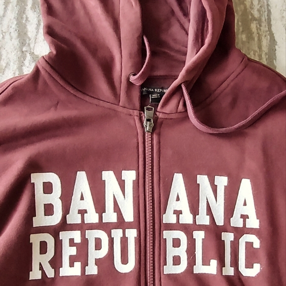 Banana Republic Men's Embroidered Logo Hoodie New Size Large - Picture 3 of 3